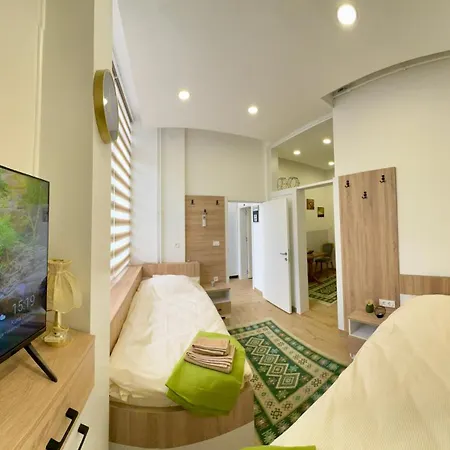 Apartment Potoklinica *